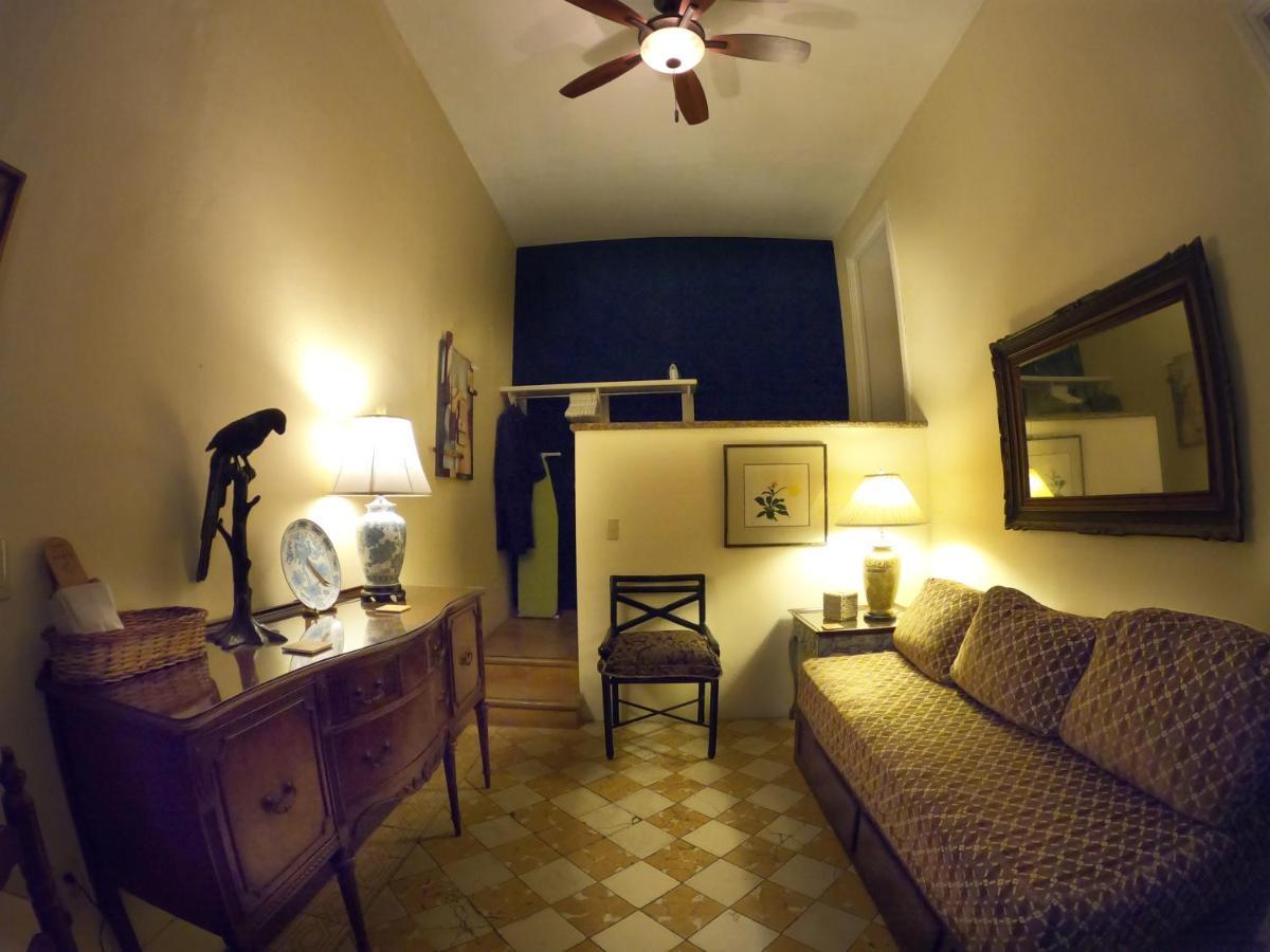 La Perla Hotel Boutique B&B グアダラハラ エクステリア 写真